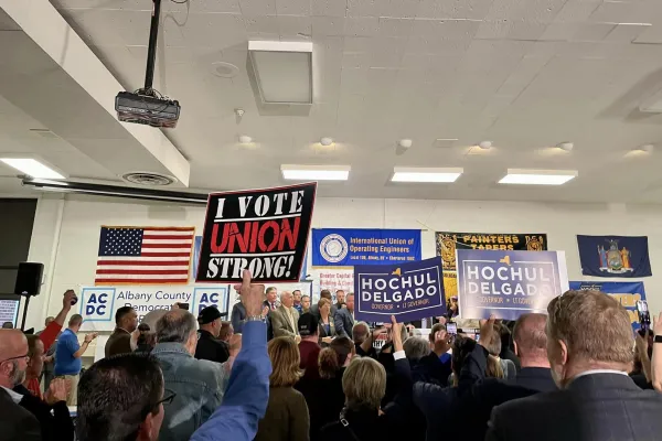 Crowd at rally for Kathy Hochul
